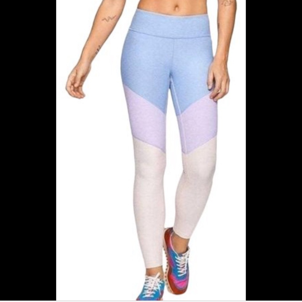Outdoor Voices
Springs 7/8 Color Block Leggings